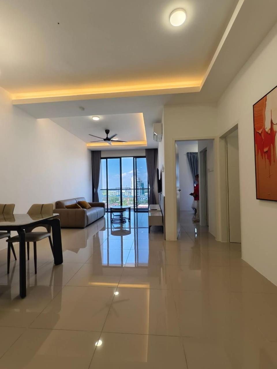 Apartment Indah Sensosa